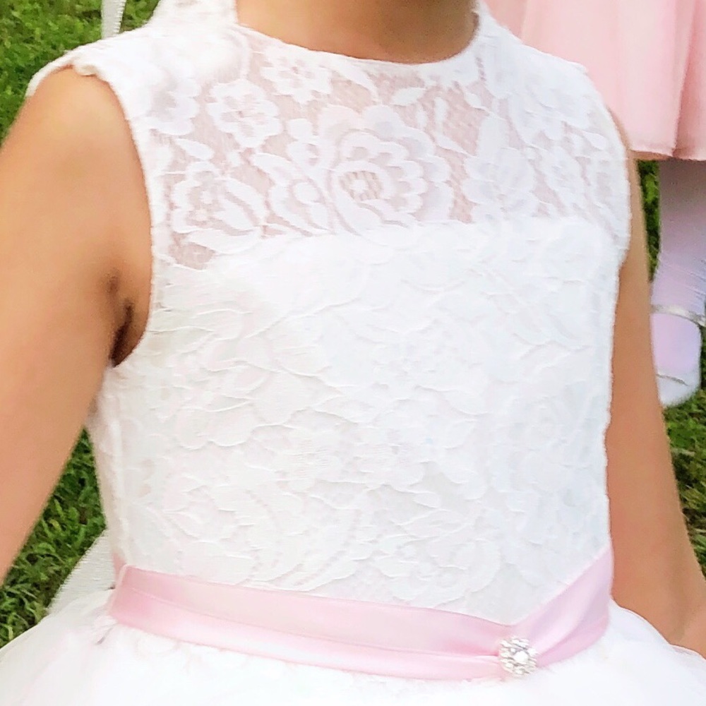 Flower girl dress worn once - Picture 5 of 8